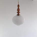 Vintage hanglamp in de stijl van Louis Kalff, Huis en Inrichting, Lampen | Hanglampen, Zie omschrijving, Gebruikt, Verzenden, Glas