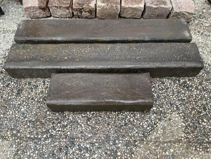 Opsluitbanden groot, 3 stuks gratis, Tuin en Terras, Tegels en Klinkers, Gebruikt, Overige typen, Beton, Minder dan 5 m², Ophalen