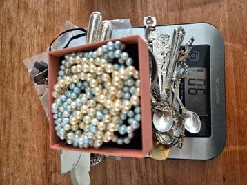 Partij zilver gemixt sieraden, theelepels en meer beschikbaar voor biedingen
