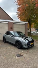 Mini 1.5 Cooper 5D Panodak + Leer 2017 Grijs, 136 pk, Zwart, Leder en Stof, Origineel Nederlands