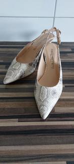 Slingbacks met crocoprint, Kleding | Dames, Nieuw, Ophalen of Verzenden, Zwart, Pumps