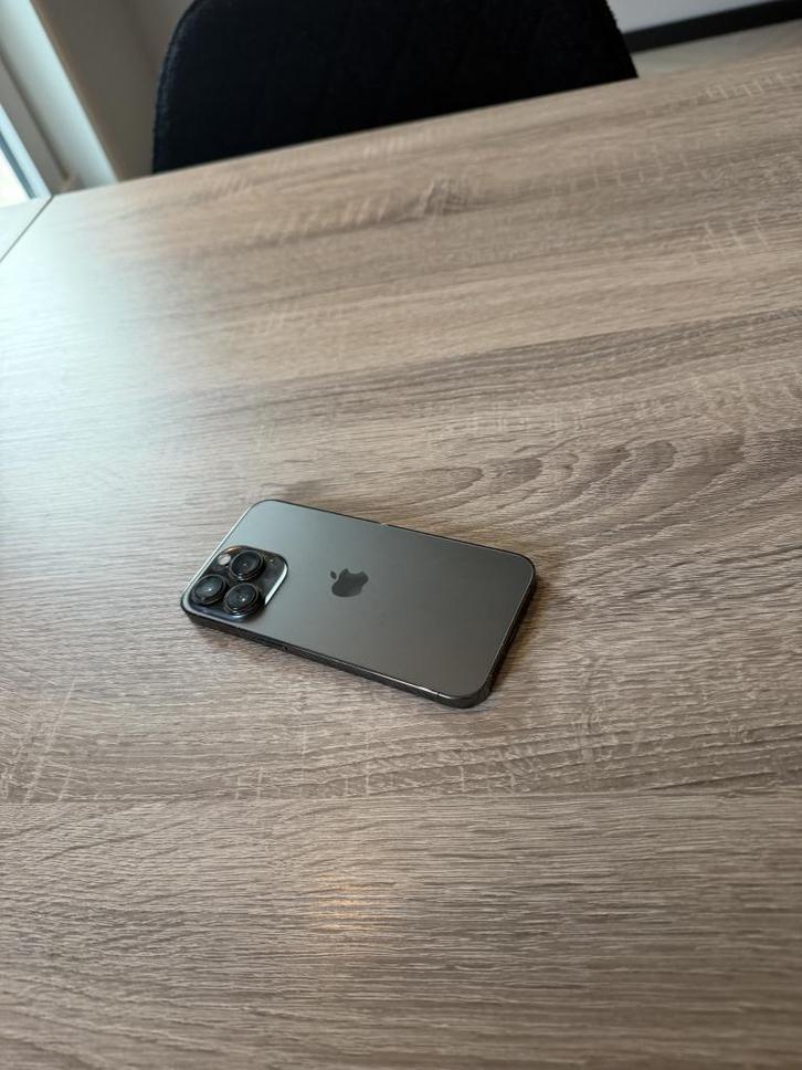 iPhone 13 Pro 128GB Grijs | 100% accu, Telecommunicatie, Mobiele telefoons | Apple iPhone, Zo goed als nieuw, 128 GB, Zonder abonnement