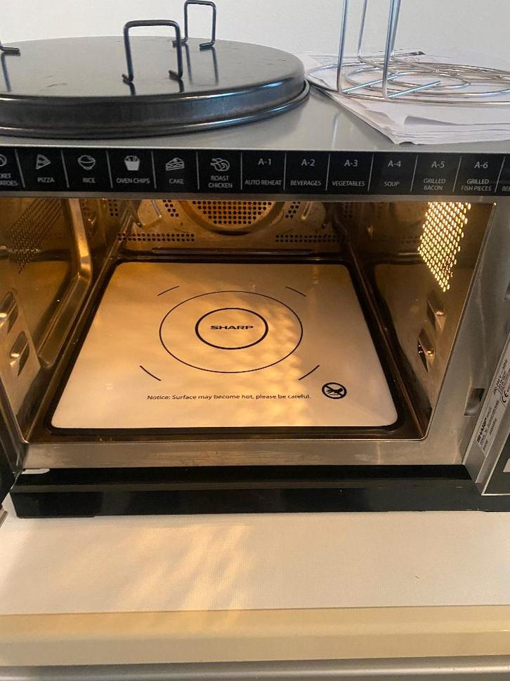 Combinatiemagnetron SHARP vrijstaand, Witgoed en Apparatuur, Magnetrons, Zo goed als nieuw, Inbouw, Combimagnetron, 45 tot 60 cm