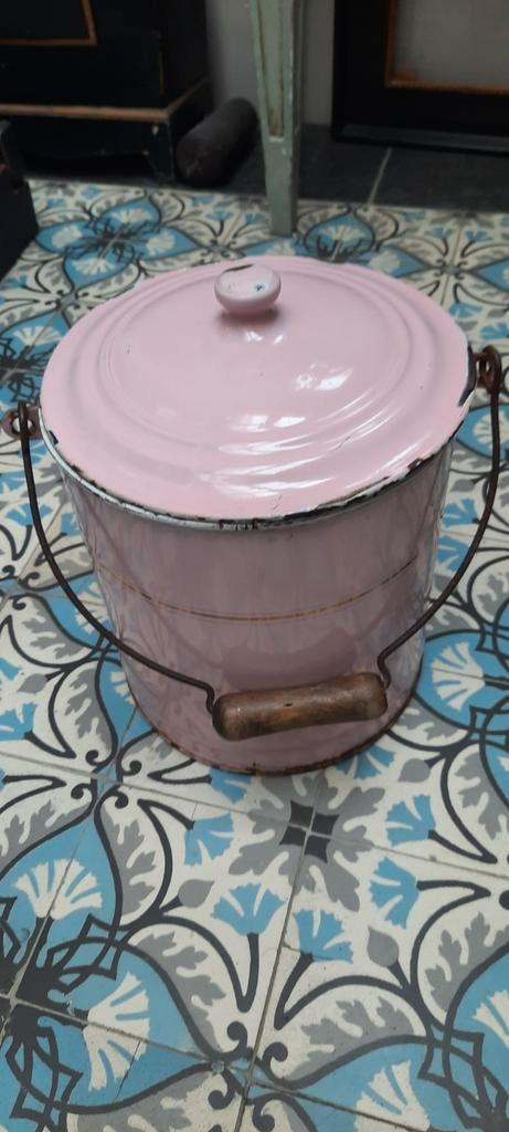 Roze Emaille Emmer met Deksel, Antiek en Kunst, Antiek | Emaille, Ophalen of Verzenden