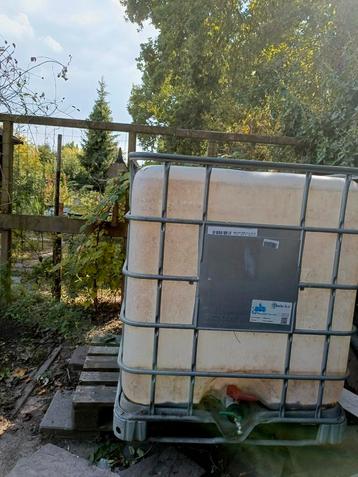 Ibc vat 1000 liter met kraan beschikbaar voor biedingen