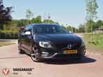 Volvo V60 2.0 T3 R-Design | Cruise Control | Bluetooth | Par, Gebruikt, Euro 6, 4 cilinders, 1969 cc