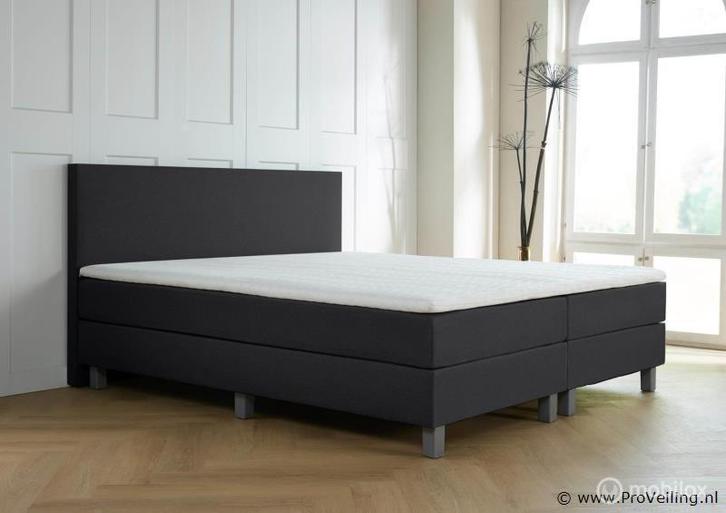 Online Veiling: Boxspring Turijn afmeting 140 x 200, Beige, Huis en Inrichting, Slaapkamer | Bedden, Nieuw