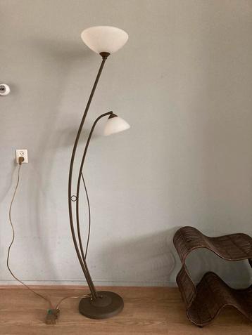 Vloerlamp staande lamp met dimmer zwaar model brons kleur beschikbaar voor biedingen