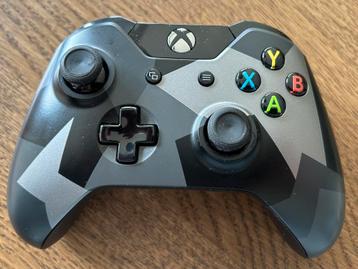 Xbox one controller VOOR ONDERDELEN/REPARATIE beschikbaar voor biedingen