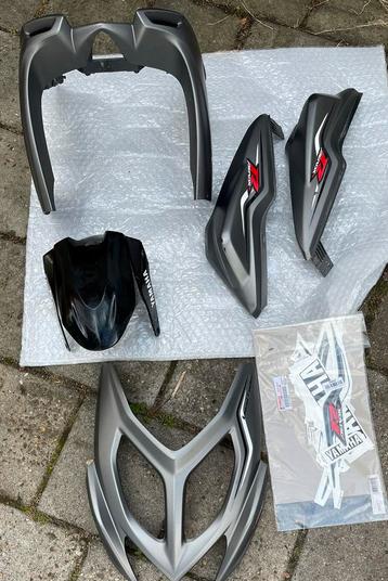 Yamaha aerox kappen met schade beschikbaar voor biedingen