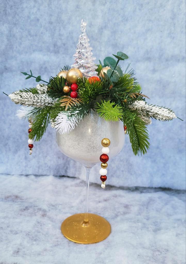 Handgemaakte kerstdecoratie in wijnglas, Diversen, Kerst, Nieuw, Ophalen of Verzenden
