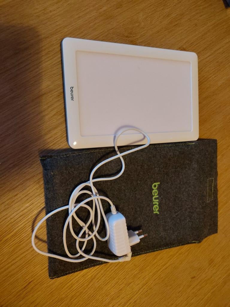 Beurer TL30 Daglichtlamp - Zo goed als nieuw, Witgoed en Apparatuur, Persoonlijke-verzorgingsapparatuur, Zo goed als nieuw, Overige typen