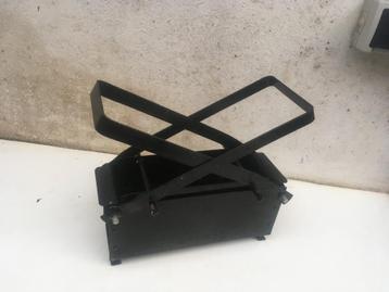 pers voor het maken van papierbriketten gebruikt Brikettenpe beschikbaar voor biedingen