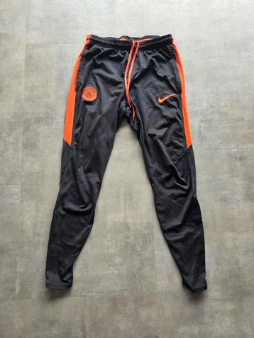 Pakket sportkleding (Nike & MyProtein) in maat XS en S.  beschikbaar voor biedingen