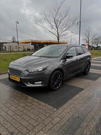 Ford Focus 1.0 Titanium Winterpack Full Option + Zomerbanden, Focus, Zwart, Regensensor, Stationwagon