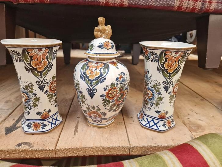 Delfts Polychroom kaststel flora keramiek, Antiek en Kunst, Antiek | Vazen, Ophalen