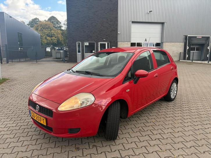 Fiat Punto 1.4 5DR 2008 Rood, Auto's, Fiat, Particulier, Punto, Airbags, Airconditioning, Radio, Benzine, B, Hatchback, Handgeschakeld