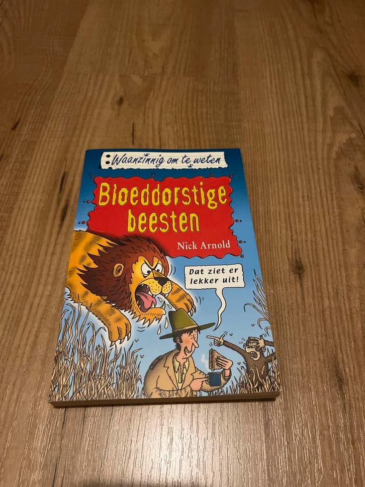 Bloeddorstige beesten - Waanzinnig om te weten, Boeken, Kinderboeken | Jeugd | onder 10 jaar, Gelezen, Non-fictie, Ophalen of Verzenden