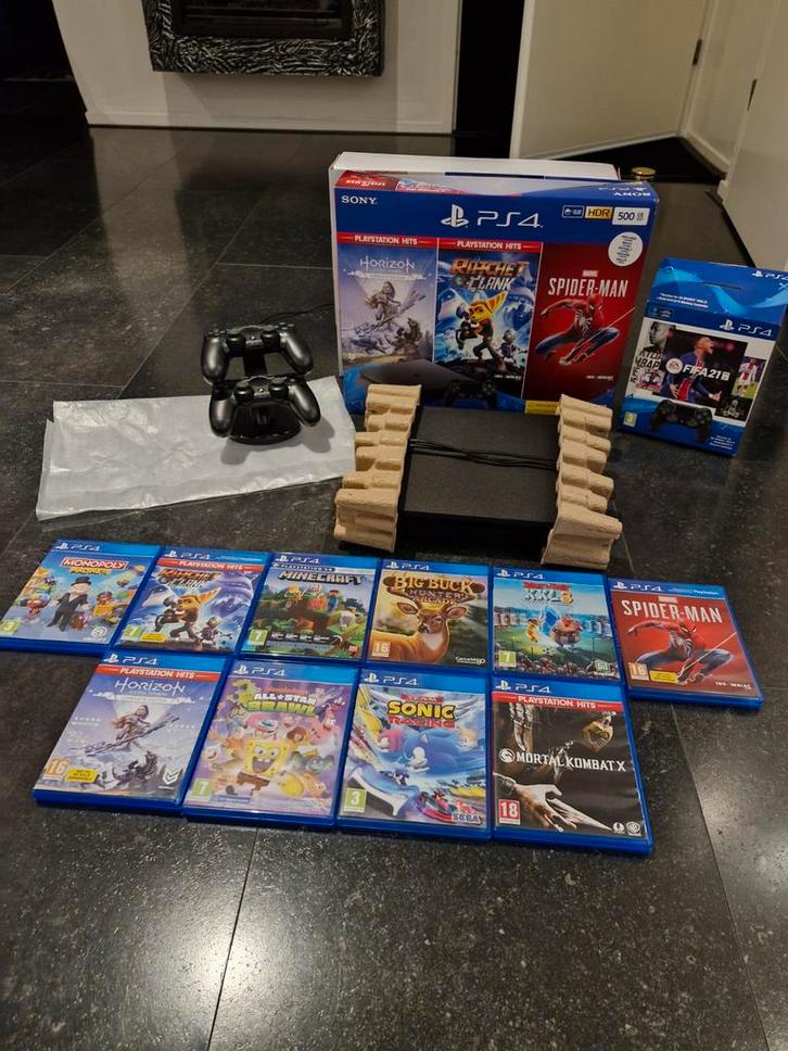 PS4 500GB met 10 games en 2 controllers originele doos, Spelcomputers en Games, Spelcomputers | Sony PlayStation 4, Gebruikt, Original