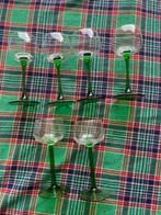 Antieke wijnglazen met groene voet, Verzamelen, Glas en Borrelglaasjes, Ophalen of Verzenden, Overige typen