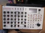Motas 6 programmeerbare analoge mono synthesizer, Muziek en Instrumenten, Ophalen of Verzenden, Zo goed als nieuw