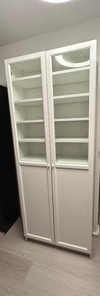 BILLY / OXBERG wit boekenkast met glazen deuren, Huis en Inrichting, Kasten | Boekenkasten, 200 cm of meer, Zo goed als nieuw
