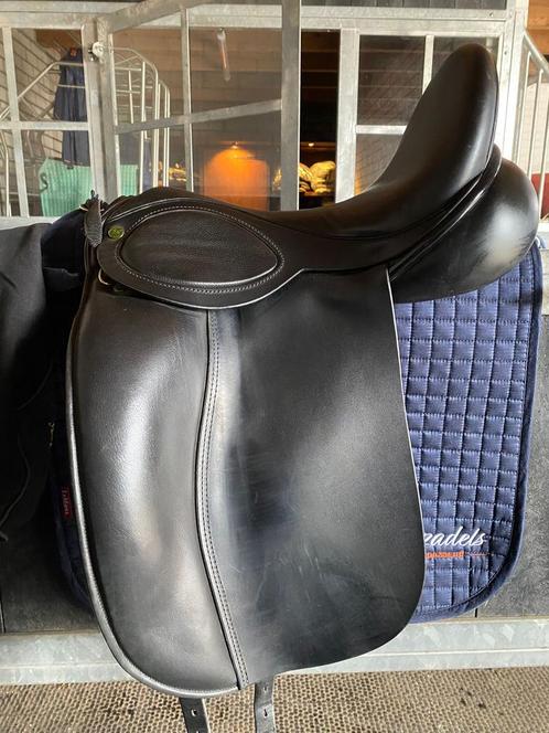 Hulsebos Dressuur zadel, Dieren en Toebehoren, Paarden en Pony's | Zadels, Zo goed als nieuw, Dressuur, Ophalen