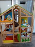 Hape poppenhuis met accesories, Ophalen, Zo goed als nieuw