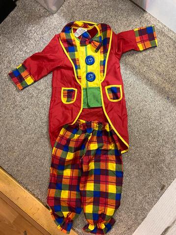 Clownspak Maat 104 beschikbaar voor biedingen