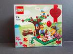 Lego minifig NIEUW 40236 Romantische Valentijnsdag Picknic, Kinderen en Baby's, Speelgoed | Duplo en Lego, Ophalen of Verzenden