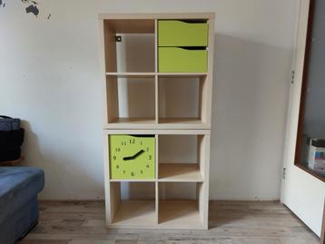 2 Kallax kastjes beschikbaar voor biedingen
