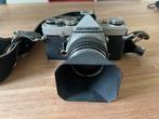 Opympus OM-1 met 50mm lens, zonnekap en lederen hoes, Ophalen of Verzenden, Gebruikt, Spiegelreflex, Olympus