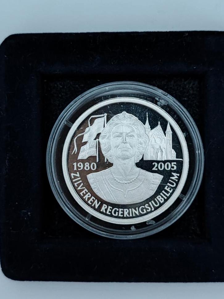 Nederlandse Zilveren Herdenkingsmunt – 25 Jaar Beatrix, Postzegels en Munten, Munten | Nederland, Euro's, Koningin Beatrix, Zilver