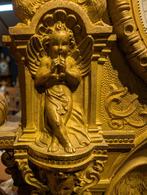 Antieke vuurvergulde bronzen pendule. 48 cm hoog.  €595., Antiek en Kunst, Antiek | Klokken, Ophalen