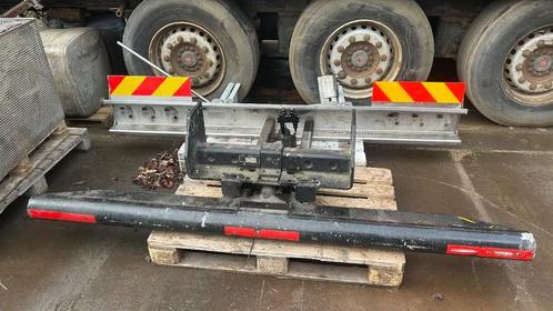 Scania Hydraulisch uitschuibare bumper, Auto-onderdelen, Vrachtwagen-onderdelen, Scania, Ophanging en Onderstel, Gebruikt