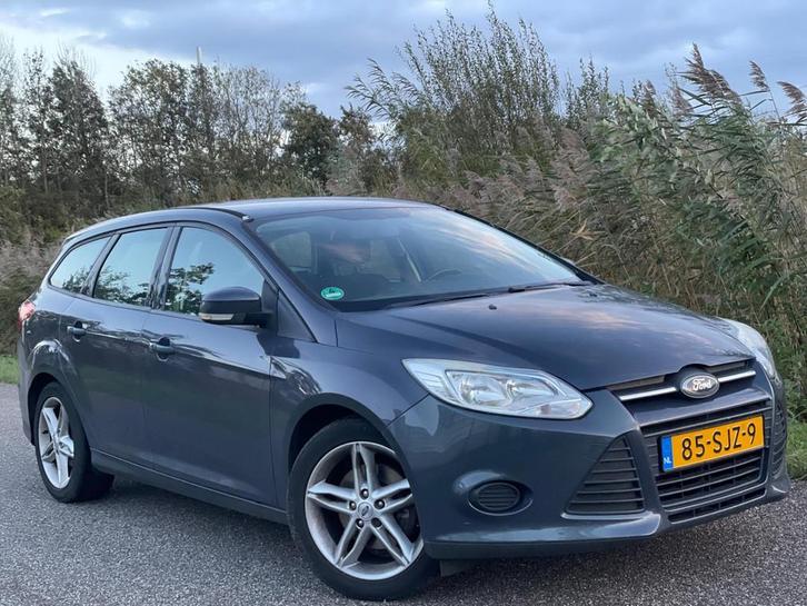 Ford Focus Wagon 1.6 EcoBoost Trend 150PK 17'' NAVI GEARBOX, Auto's, Ford, Bedrijf, Te koop, Focus, ABS, Airbags, Airconditioning