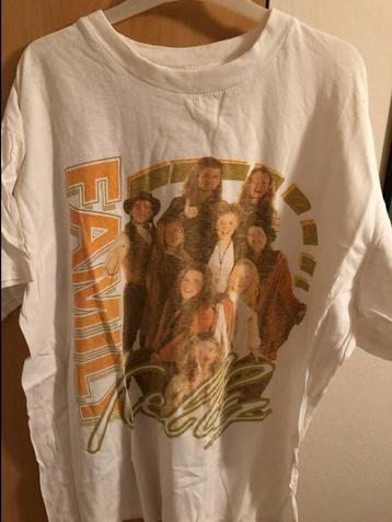 T-shirt’s Kelly Family beschikbaar voor biedingen