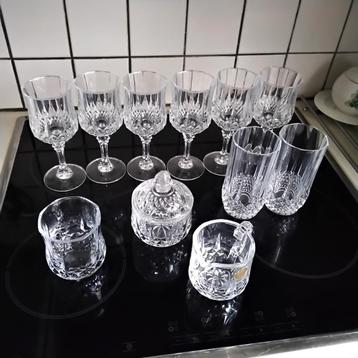 Cristal d'arques  longchamp wijnglazen enz. beschikbaar voor biedingen