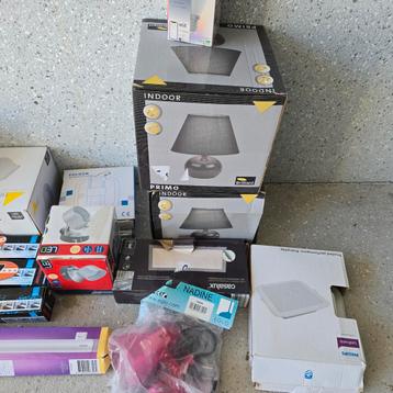 Partij nieuwe lampen  beschikbaar voor biedingen