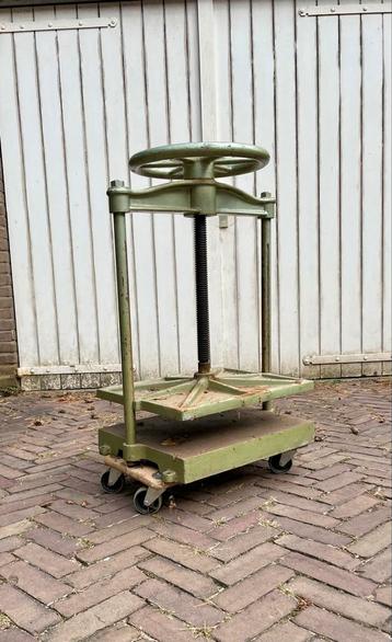Schimanek Boekenpers - Goede Staat - 40x50cm beschikbaar voor biedingen