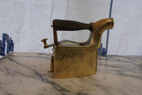 Mini strijkijzers, Antiek en Kunst, Antiek | Woonaccessoires, Ophalen of Verzenden