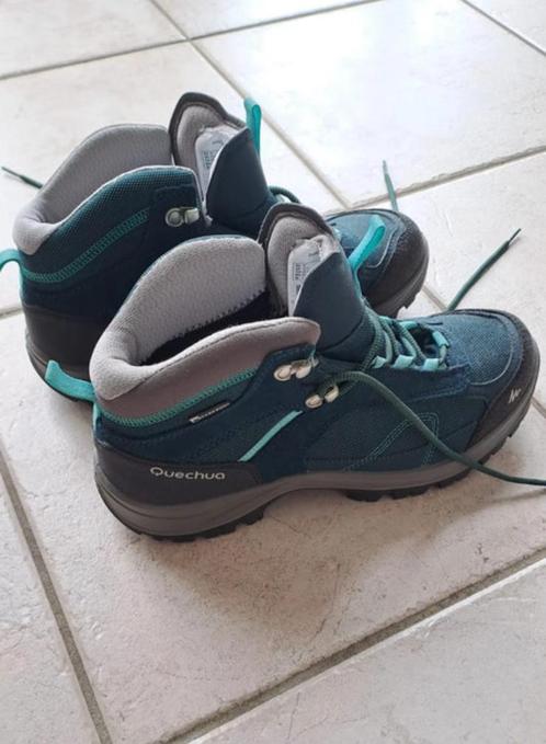 Petrolkleurige wandelschoenen van Quechua maat 42. ZGAN, Sport en Fitness, Bergsport en Wandelen, Zo goed als nieuw, Schoenen