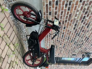 Tomos  beschikbaar voor biedingen