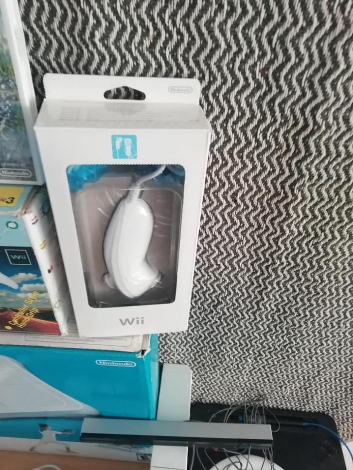 Wii SET COMPLEET MET GAMES EN EXTRA, Spelcomputers en Games, Spelcomputers | Nintendo Wii, Gebruikt, Met 1 controller, Met games