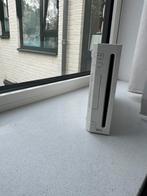 Wii + Wifitt +, Spelcomputers en Games, Ophalen, Zo goed als nieuw, Met 2 controllers, Met games