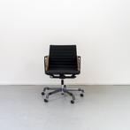 1x Vitra Eames EA 117 Zwart Hopsak - Chroom, Huis en Inrichting, Bureaustoelen, Niet ingevuld, Zwart, Niet ingevuld, Nieuw