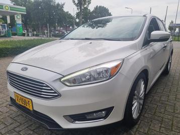 Ford FOCUS 2.0 Automaat Leder Camera Unieke Auto beschikbaar voor biedingen