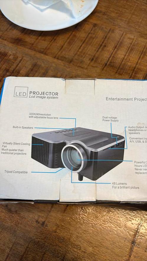 Led projector, Audio, Tv en Foto, Beamers, Zo goed als nieuw, LED, Ophalen of Verzenden
