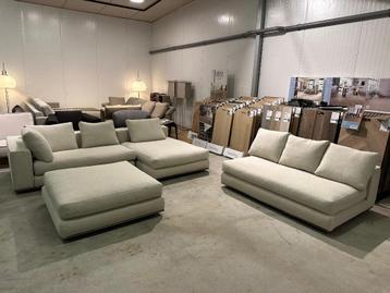 Nieuw Geherstoffeerde Minotti Hamilton Hoekbank NP: €30.000 beschikbaar voor biedingen