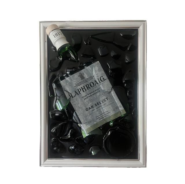 Laphroaig whisky Schilderij met Gebroken Fles Kunst, Antiek en Kunst, Kunst | Overige Kunst, Ophalen of Verzenden